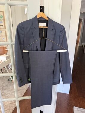 Hugo Boss Women’s Navy Suit Set (Blazer + Pants) – Tailored Fit - Size US 4